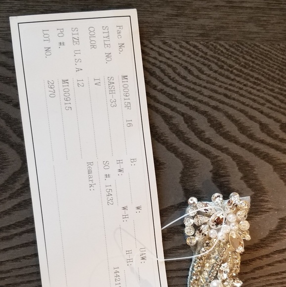 Wedding Dress Belt - Picture 2 of 7